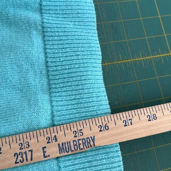 Old Navy Blue Lightweight Pullover Women's Long Sleeve Sweater Deep Scoop Neck M - Picture 6 of 6